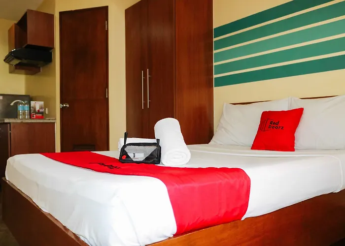 Reddoorz @ Mj Cuenco Avenue 2*